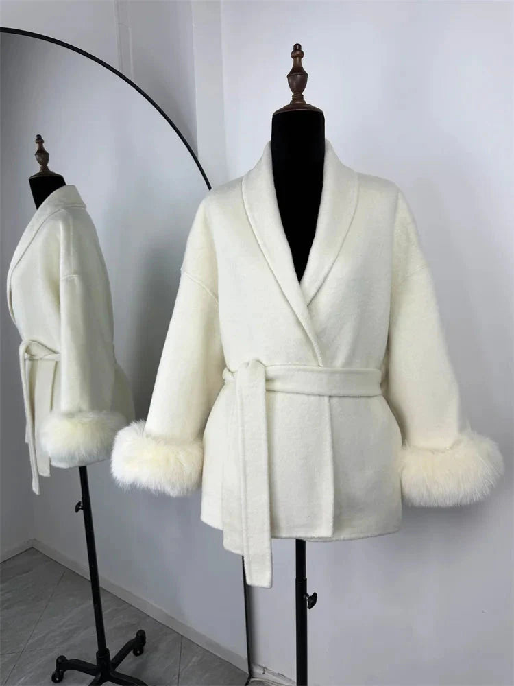 Vantini™ | Sofisticato cappotto corto in lana