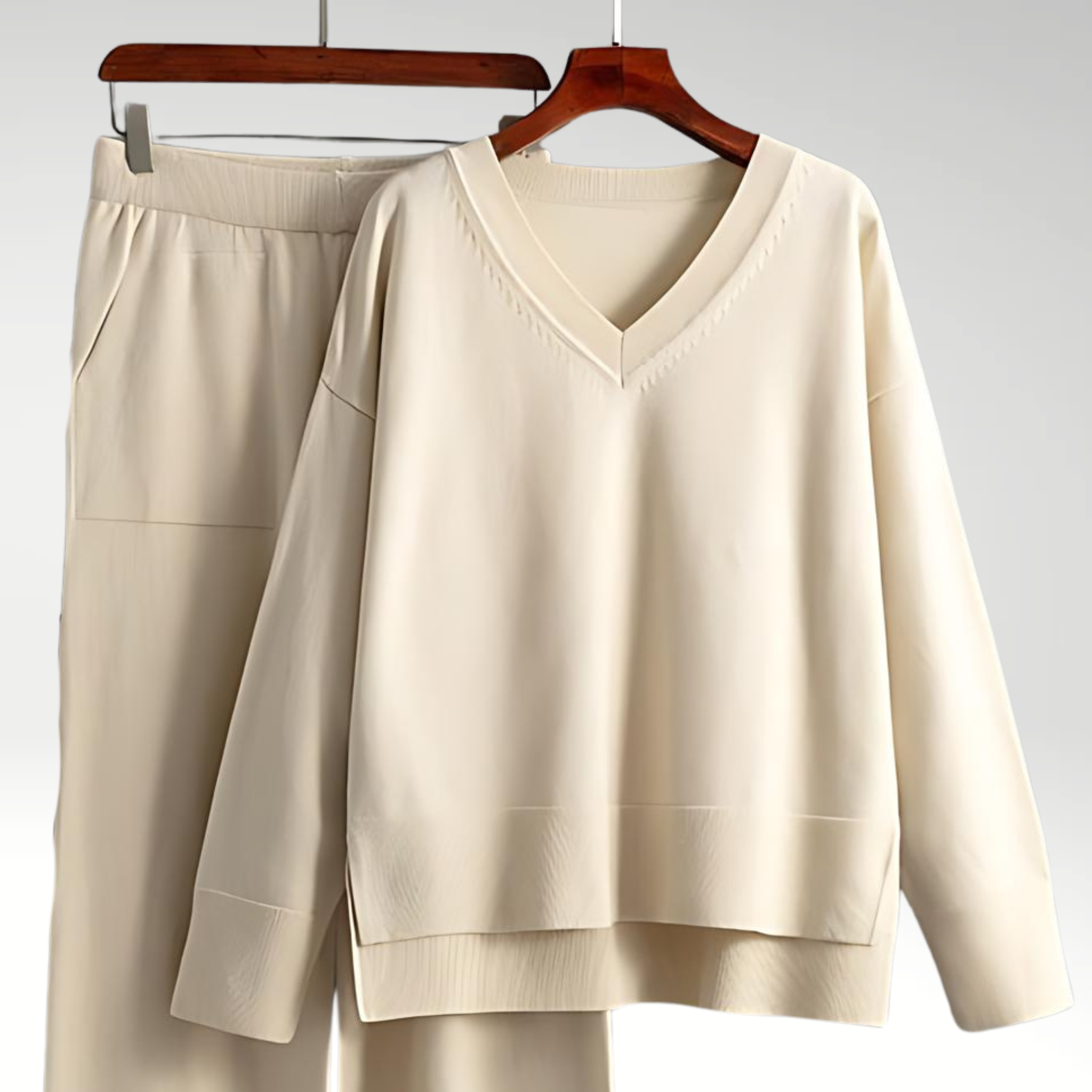 Vantini™ | Ensemble due pezzi Luxe col V