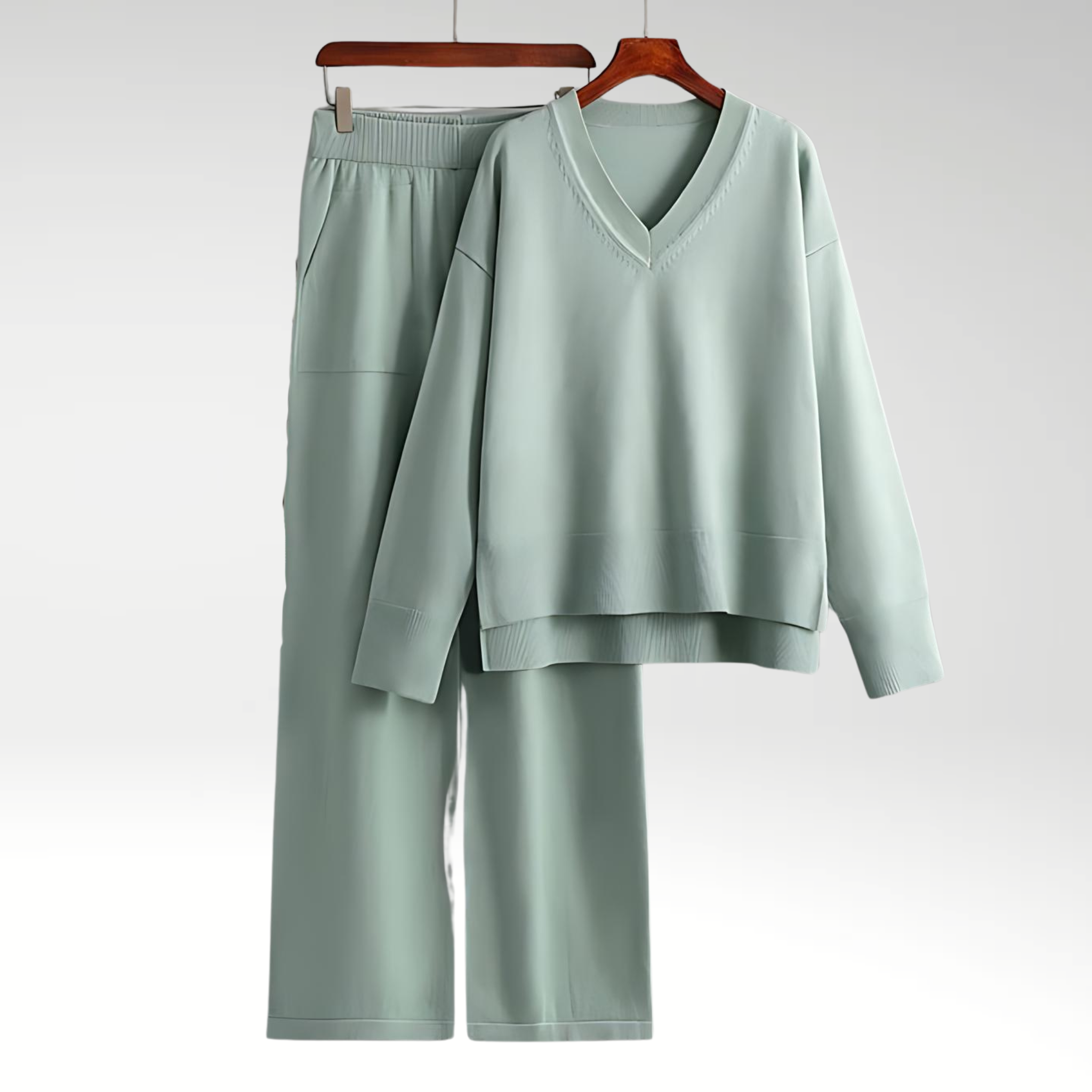 Vantini™ | Set Due Pezzi Luxe con Collo a V