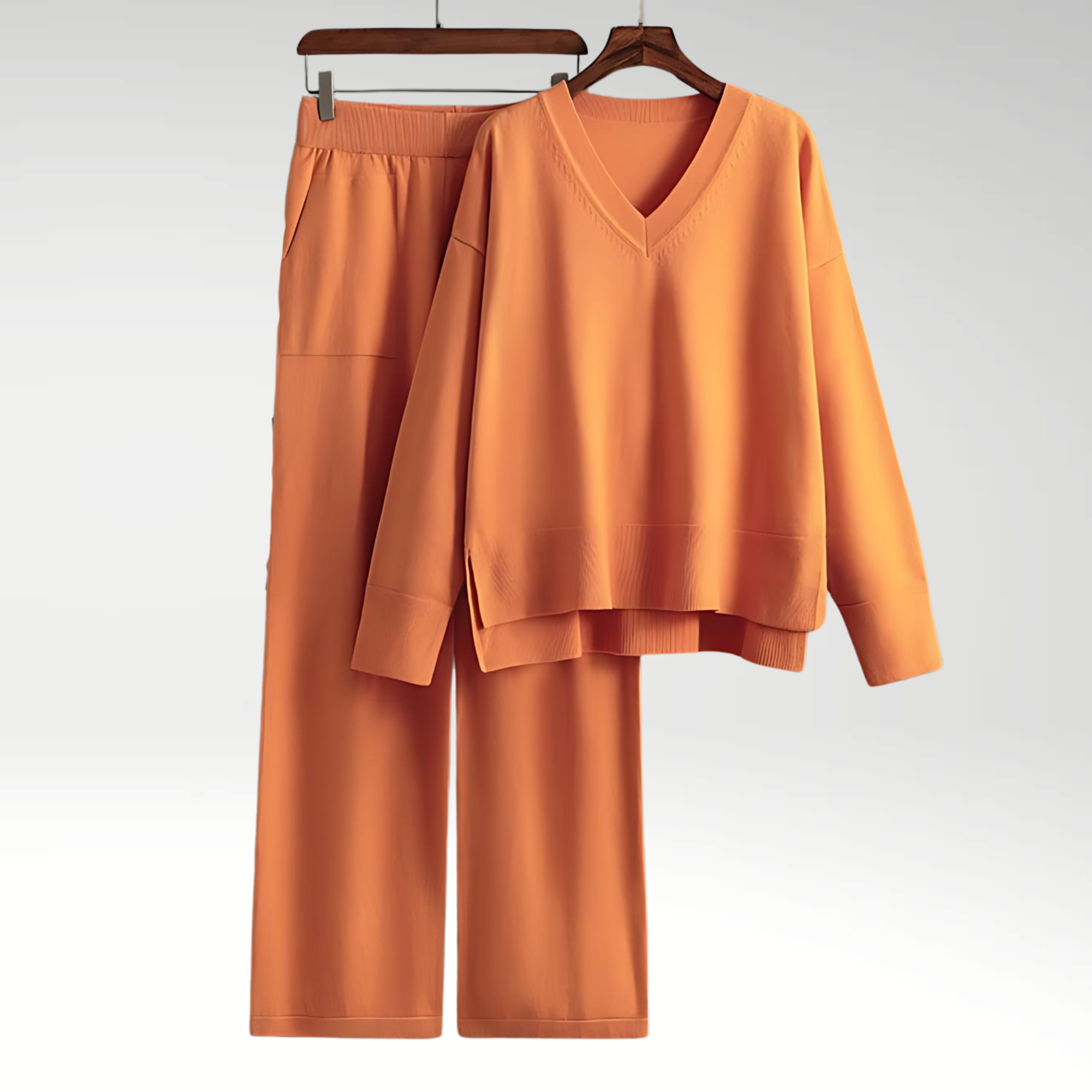 Vantini™ | Set Due Pezzi Luxe con Collo a V