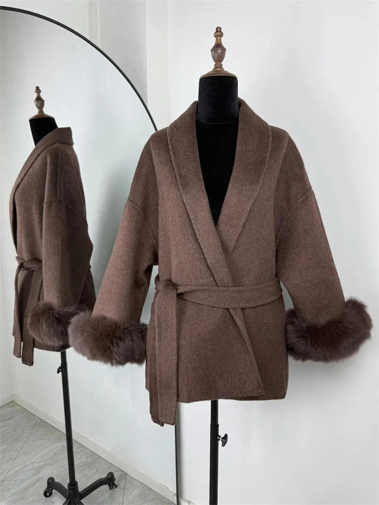 Vantini™ | Sofisticato cappotto corto in lana