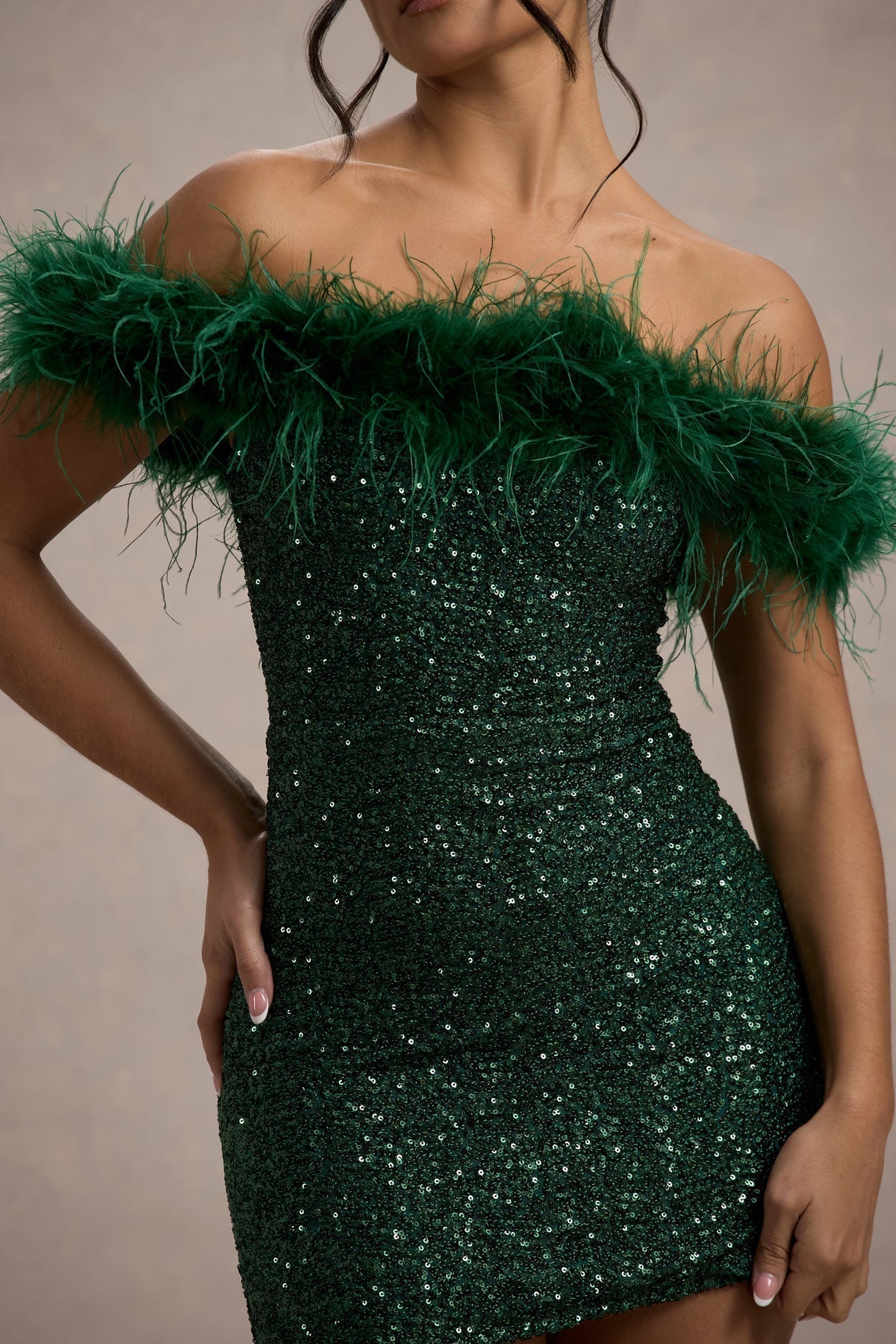 Vantini™ | Abito in paillettes con piume